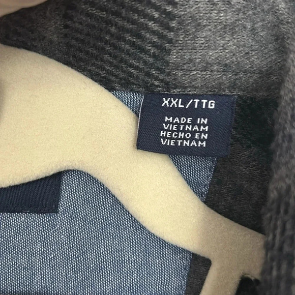 Chaps flannel button-down shirt size XXL gray and black casual pockets in front - Picture 6 of 8